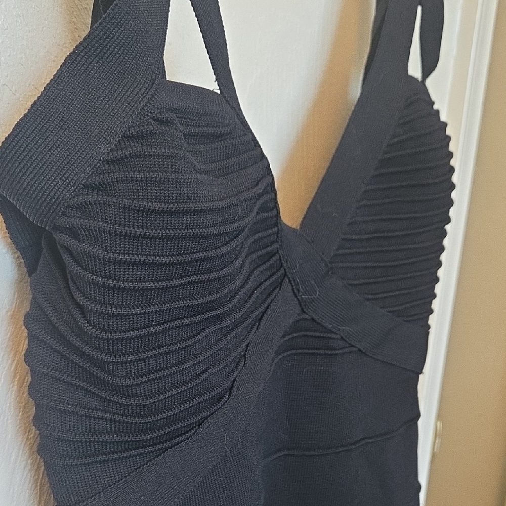 Bebe Black Ribbed V-Neck Bodycon Dress - Picture 3 of 8